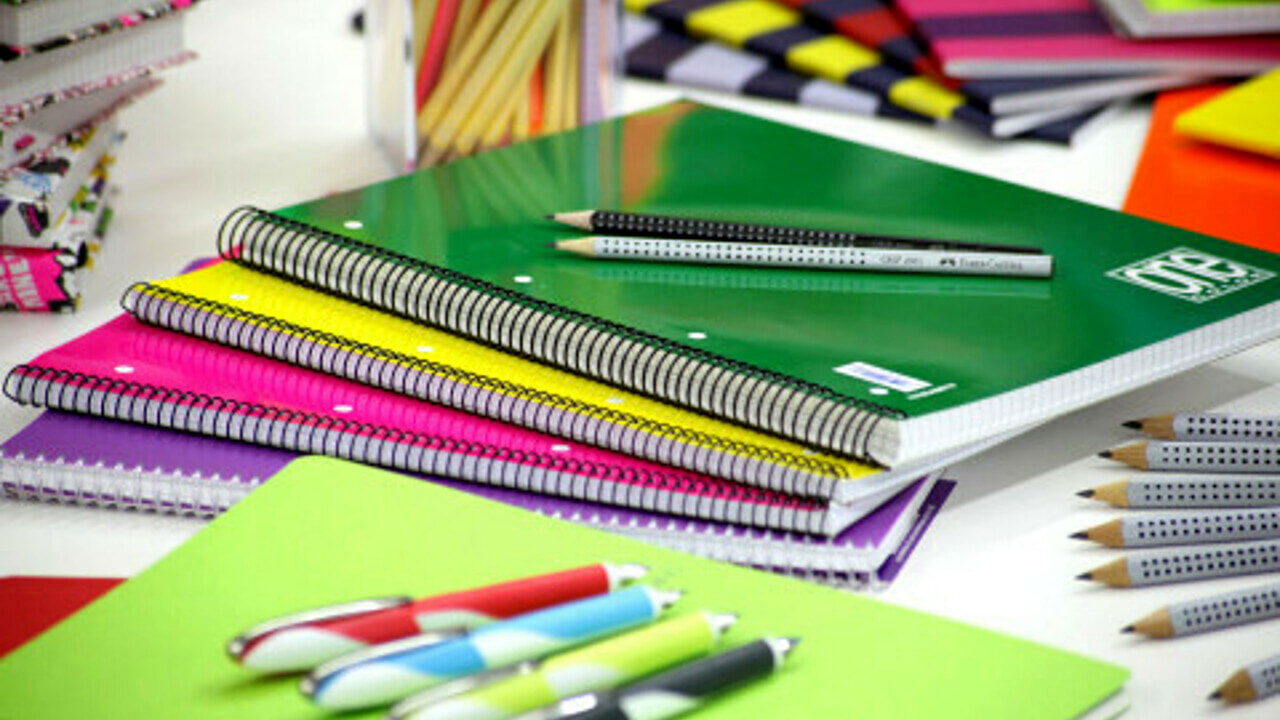 materiale scolastico sec.jpg